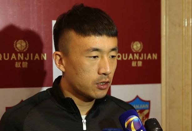 很快，价格便被英国富翁推高到了三百亿美元。